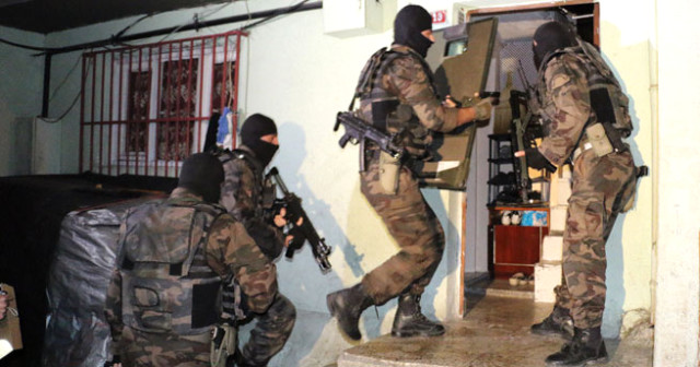 İstanbul'da İki İlçede Geniş Çaplı DEAŞ Operasyonu