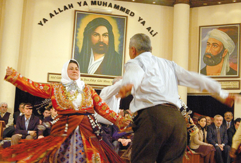 Din Kültürü Derslerinde Atatürkçülük Komple Kaldırıldı! Ek Olarak Alevilik Eklendi 