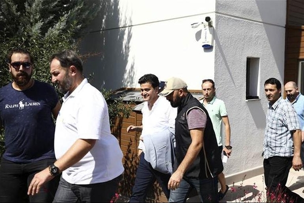 Kılıçdaroğlu’na FETÖ Şoku! O İsim Resmen Gözaltına Alındı