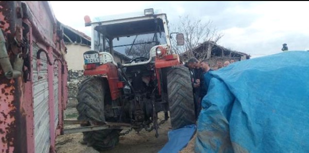 Konya’da Korkunç Olay! Saman Balyası Yüklerken Traktörün Altında Kalarak Feci Şekilde Can Verdi