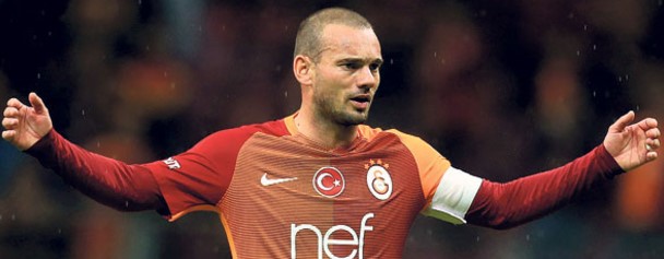 Medipol Başakşehir Sneijder’i Resmen Açıkladı