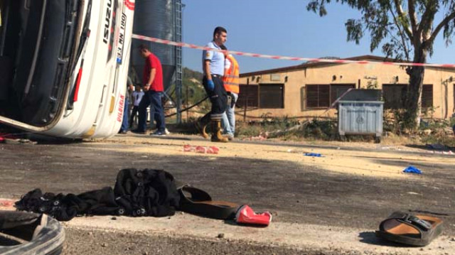 Mersin'de Tarım İşçilerini Taşıyan Otobüs Devrildi, Ölü ve Yaralılar Var