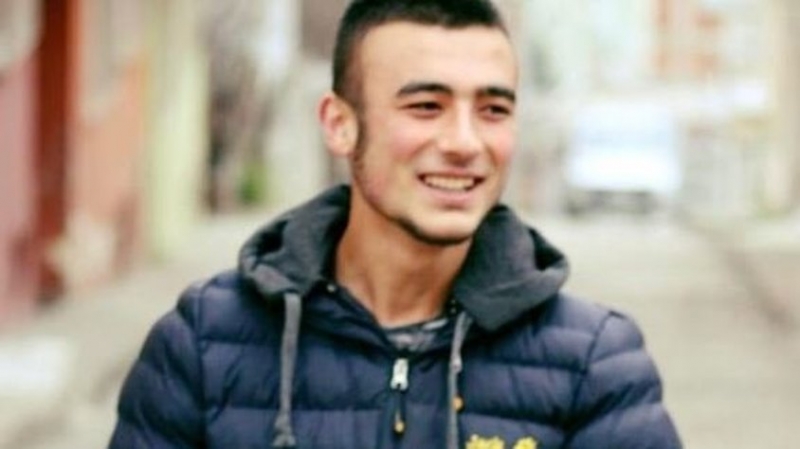 Samsun’da Yürek Yakan Olay! 3 Gün Önce Terhis Olan Genç Evinin Önünde Cinayete Kurban Gitti