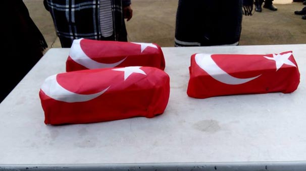 Türk Bayraklarına Sarılı Minik Bedenleri Görenler Gözyaşlarına Boğuldu