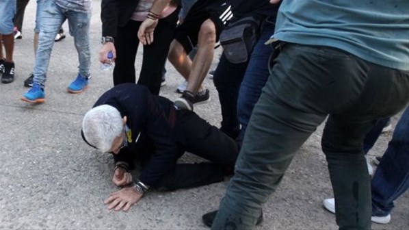 Türk Düşmanları Selanik Belediye Başkanını Tekme Tokat Dövdü