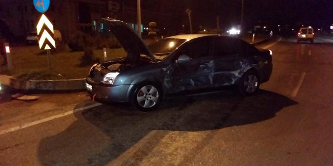 Zonguldak’ta Feci Kaza! İki Otomobil Kafa Kafaya Çarpıştı: 5 Yaralı