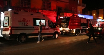 Adana’da Genç Kız 5 Metre Yükseklikten Başka Bir Evin Çatısına Düştü