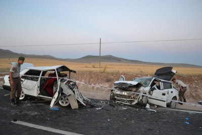 Aksaray’da Düğün Konvoyunda Korkunç Kaza! 3 kişi Öldü, 3 Kişi Yaralandı