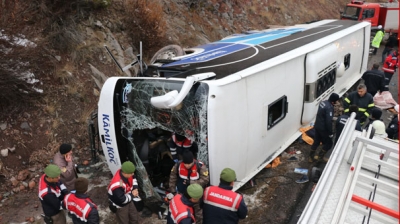 Ankara’da Feci Kaza! Yolcu Otobüsü Devrildi: 2 Ölü, 20 Yaralı