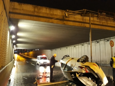 Ankara’da Otomobil Köprüden Alt Yola Uçtu! 2 Kişi Yaralandı