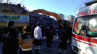 Bakırköy’de Yapılan Yıkımda 1 İşçi Hayatını Kaybetti! Belediye Başkanı Ve İşletme Yetkilileri Yumruk Yumruğa Birbirine Girdi
