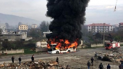 Halk Otobüsü Alev Aldı! Şoförün Dikkati Yolcuların Hayatını Kurtardı