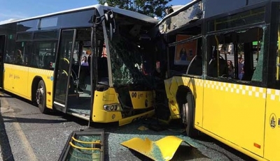 İstanbul’da Metrobüsler Kafa Kafaya Çarpıştı! Yaralılar Var