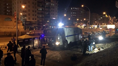Son Dakika! Diyarbakır’da Polise Bombalı Saldırı: Ölü ve Yaralı Var Mı
